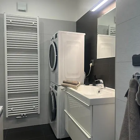 Moderni V Centru Hradce Kralove Apartment *