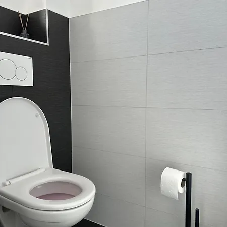 Moderni V Centru Hradce Kralove Apartment