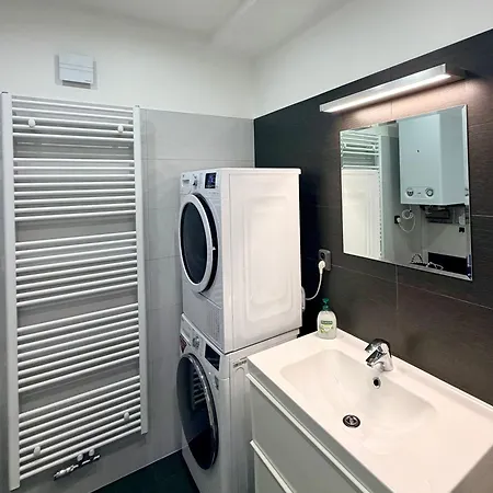 Apartament Moderni V Centru Hradce Kralove